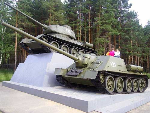 Самоходная установка СУ-100 создана на базе танка Т-34-85 Самоходная установка СУ-100