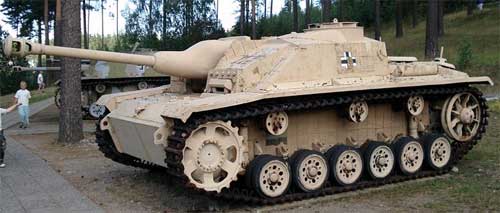 Sturmgeschütz III (StuG III) (Штурмгешутц III (Штуг III)— средняя по массе немецкая самоходно-артиллерийская установка класса штурмовых орудий StuG III