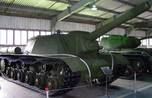 Самоходная установка СУ-152 вооружена 152-мм гаубицей-пушкой МЛ-20С установка СУ-152