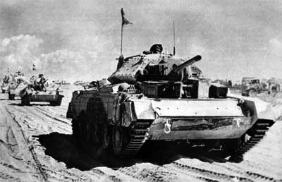 Танки Британии в Северной Африке. На переднем плане - танк Crusader Английские танки