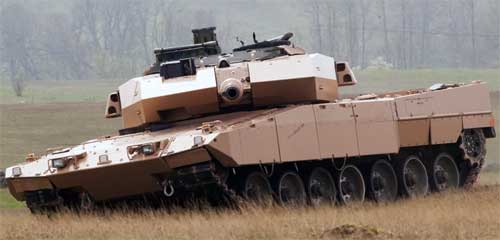 Leopard 2A5 (MBT 122) fitted with the Evolution up-armoring kit Танк Леопард