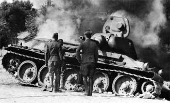 Подбитый танк Т-34 бронетехника СССР