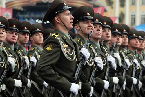 Основная стратегическая цель компании ― стать лидером на российском рынке профессиональной и мужской классической одежды Армейская форма