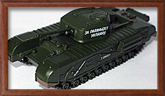 Фотография модели тяжелого пехотного танка Mark IV Churchill III британский тяжелый танк модель