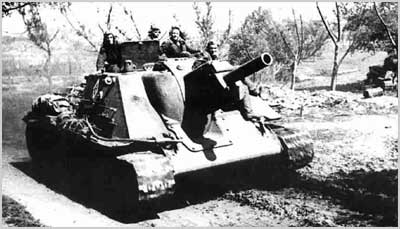 СУ-122 на марше Советская техника