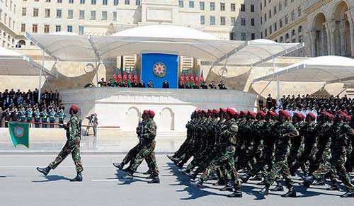 Военный парад в Баку в 2011 году