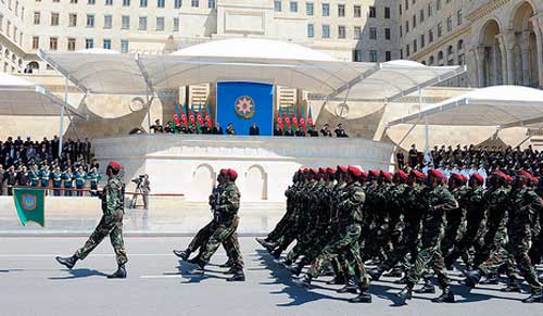 Военный парад в Азербайджане Военный парад в Баку в 2011 году