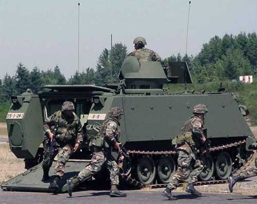 Бронетранспортер (БТР) Armoured Personnel Carrier M113