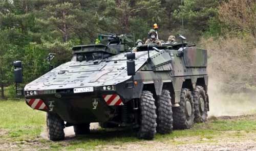 Gepanzerte Transport Kraftfahrzeug Boxer