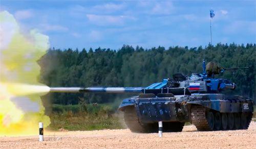 Российский экипаж на трассе Танкового биатлона