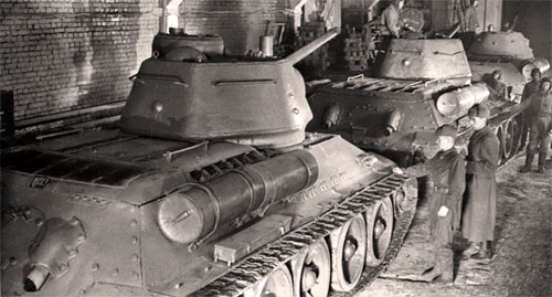 Танки Т-34 разных заводов Танки Т-34